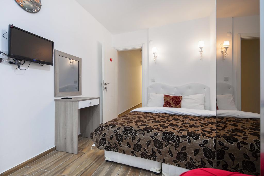 Galata Melling Aparthotel Istanbul Room photo